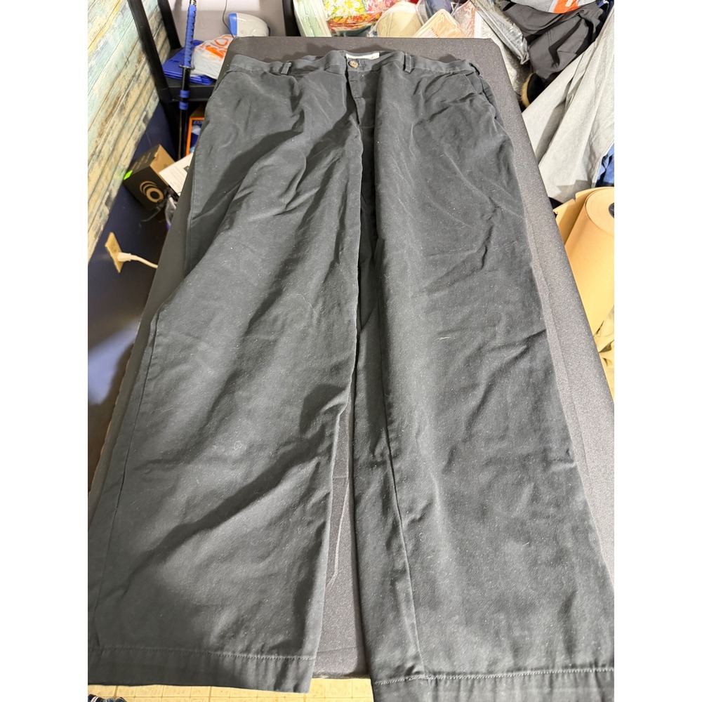 Amazon Essentials Chino Pants 42x32 Black Excellent Classic Fit Straight Leg